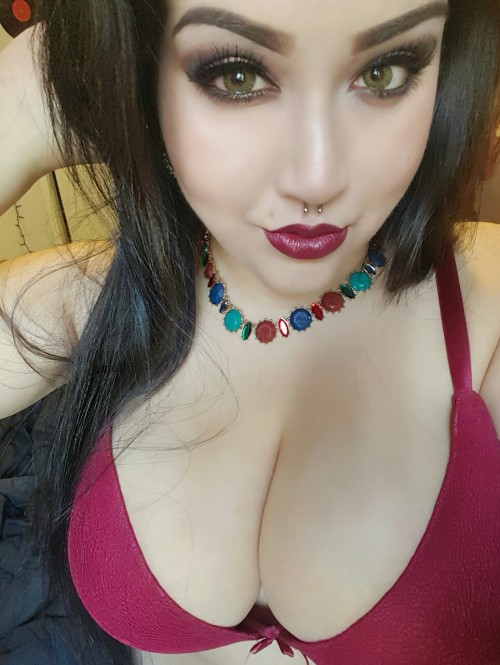 sandyxrated:  sandyherrera:  Atrevida.   I forgot about my other tumblr..