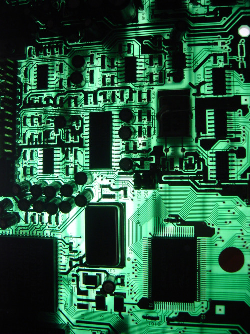 splintersneedles:circuit board digital – by David Bowell 