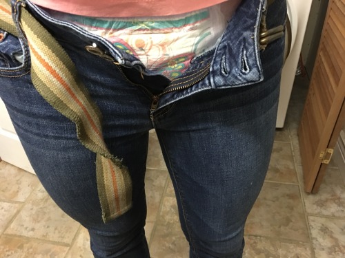 catiesamazing:  Had an accident this morning adult photos