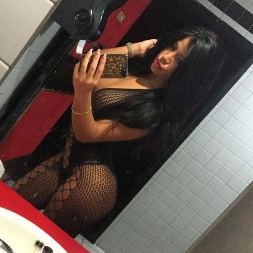 stripper-locker-room:  https://www.instagram.com/valentina_estrella1/