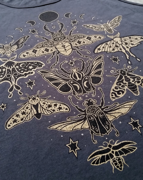 Metallic gold ink is my favorite!! ☆ ★ ☆ ★ I have plenty of Celestial Entomologist tanks available o