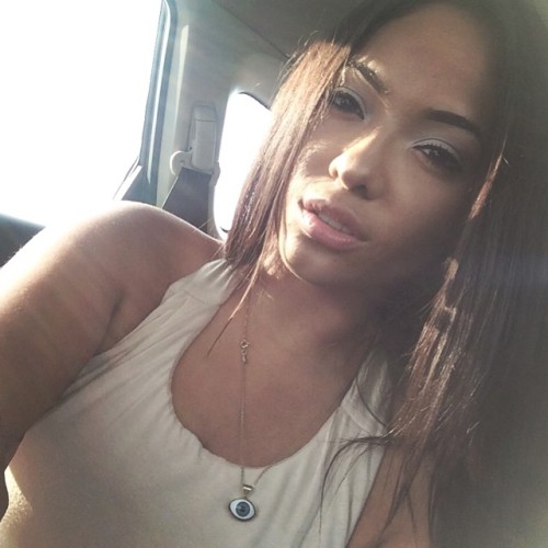 stephsdope:  More sun 👅👑 