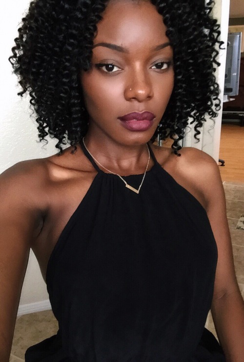 realdwntomars:  naomiminx13:  She is stunning!  Thanks sweetheart! 💓