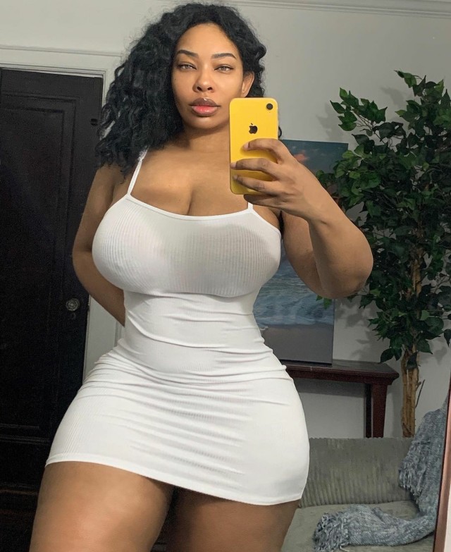 princejazziedad:Stacked. Front&Back Curvy Luscious BootiDelicious  Ms Stormz………❤️💛💚 She ckecks all the boxes!!✔️LIPS✔️TITS✔️HIPS