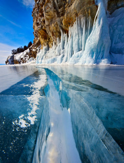 visitheworld:  Frozen Siberia, Lake Baikal,