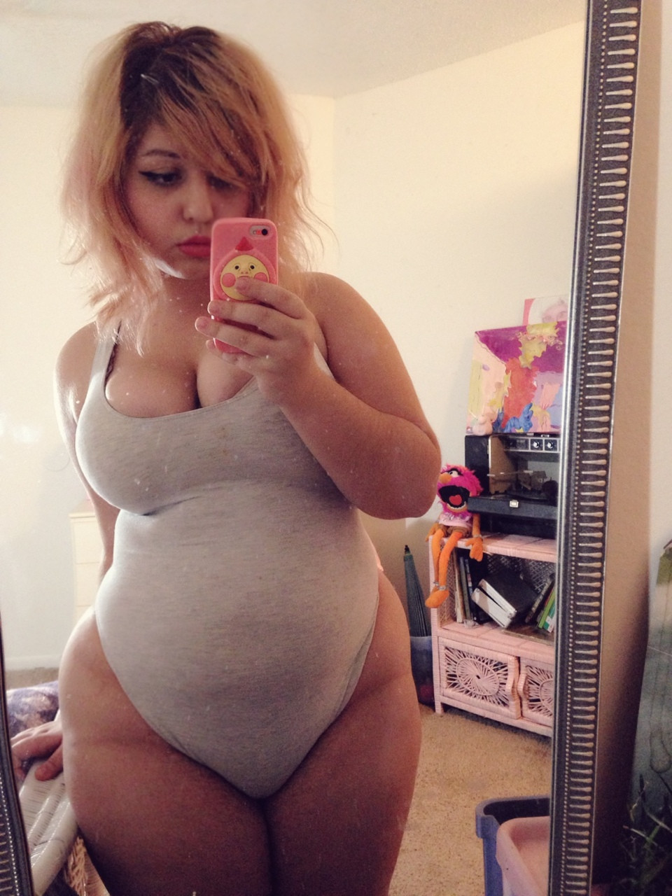 bewbieblog:  Who is this marvelous lady?!? 