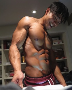 Viva!Asian hunks!