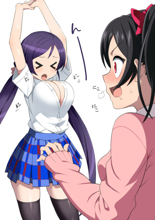 mashiro-world:  Source: http://sinyanti.sakura.ne.jp/2014/140817a.jpg  Artist: shin'ya(shin'yanchi)   Nico likes Nozomi ( ͡° ͜ʖ ͡°)