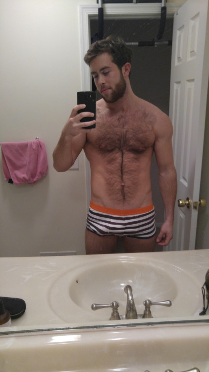 realgayboysfan:  http://realgayboysfan.tumblr.com/ 