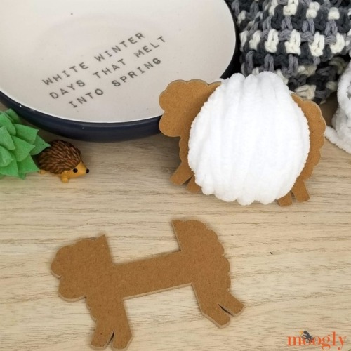 Quick Cricut Craft: Sheep Yarn Bobbins