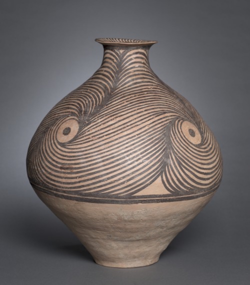 Jar with Spiral Designs, 3300-2650 BC, Cleveland Museum of Art: Chinese ArtThis jar is a spectacular