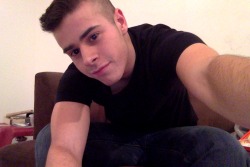 notpano:  Getting ready to go out tonight :)