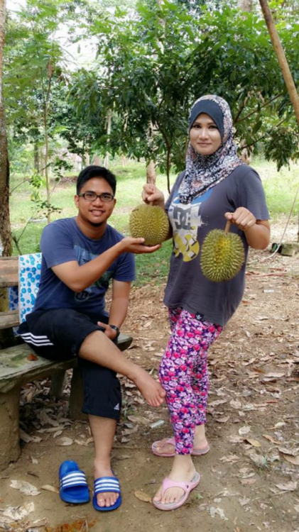 malayauntiehot: jandomudo666: Milf idaman amek durian . Yg bdk laki tu saje je nganjing buat buat mc
