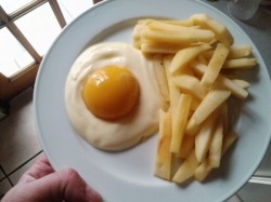 Omgtsn:laughingsquid:a Healthy Breakfast Of Yogurt, Peach, And Apple Disguised As