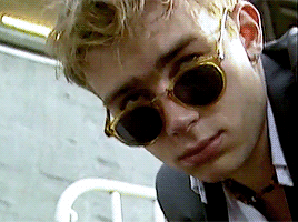 Damon Albarn In Starshaped (x)