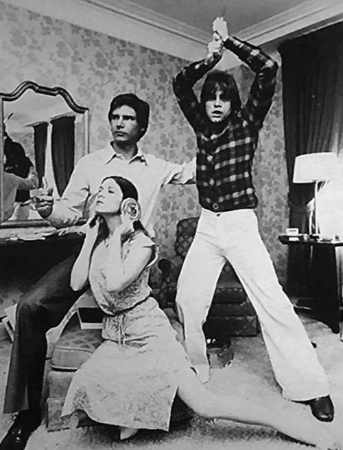 historium: Harrison Ford, Carrie Fisher, and Mark Hamill recreating the Star Wars poster in 1977 The