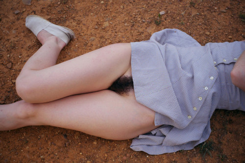 vaginabubbles:  no head by zrep (Jesús Llaría) 