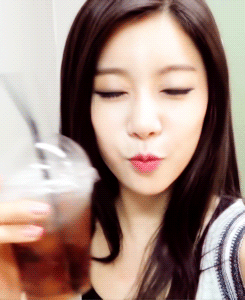 cutepsychotic:   Sojin   refreshing drinks porn pictures