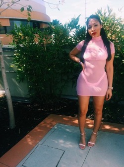 lifeofoh:  Yaris Sanchez  DON’T LOOK