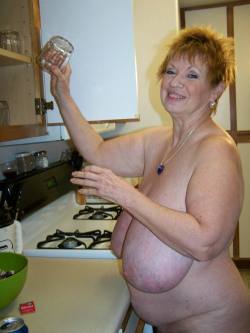 hotandsexygranny:  Like it? Check   http://hotandsexygranny.tumblr.com/ granny Pictures   let me get a glass i want to make sure i get all your spunk boys as i want to drink it all down 