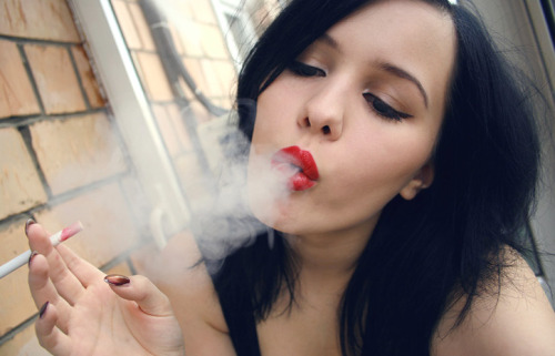 dangerousvelvet:#smokingfetish