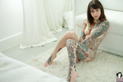 gorg-babes:  the hottest inked ones —&gt; http://gorg-babes.tumblr.com #inked