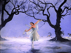 spectredelarose:Tamara Toumanova dancing Anna Pavlova’s “Dragonfly” in Tonight We Sing, 1953