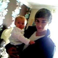 imabigfatidiot:  Liam   carrying people and koalas  
