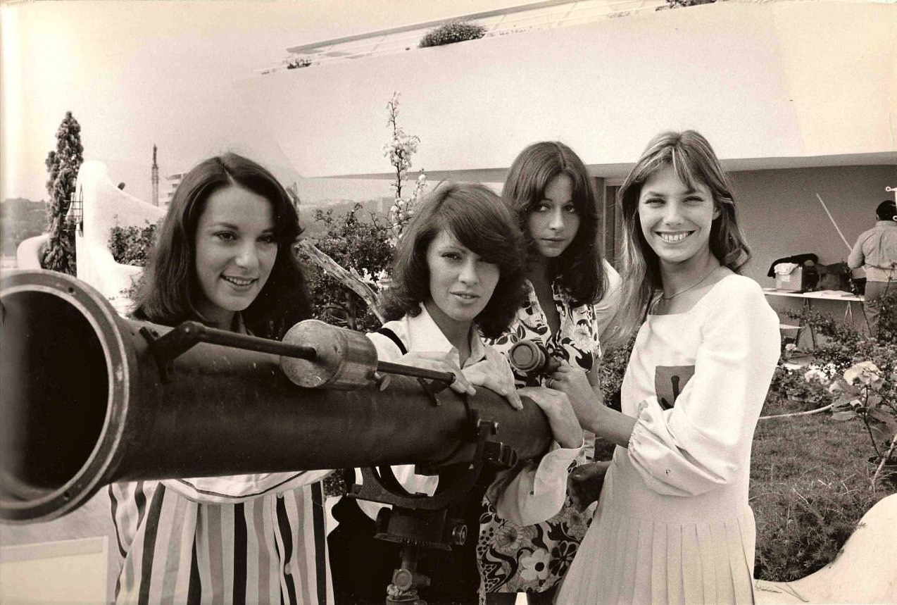 Bernadette Lafont, Elisabeth Wiener, Emma Cohen, Jane Birkin - Trop jolies pour être