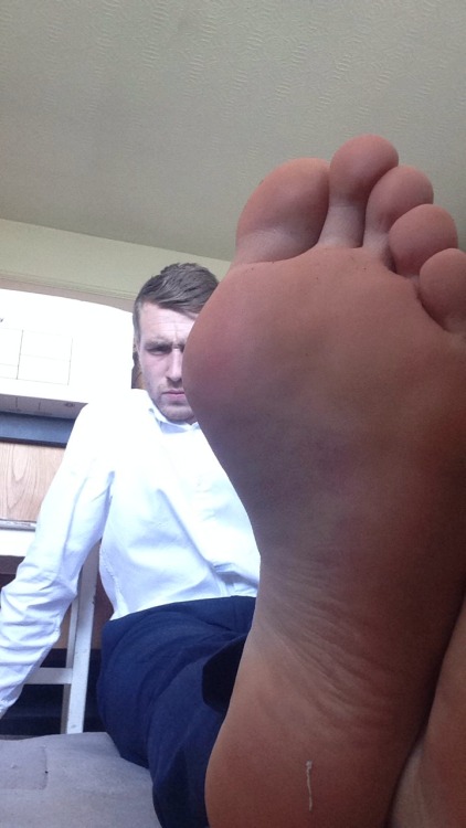 masterd90:  boys1feet:  #guy #feet #boy #foot #teen #boyfeet #boyfoot #worship #lick #smell #gay #twink http://www.boys1feet.tumblr.com/ submit some pics and follow me :-)  Why you posting my pics without permission? 