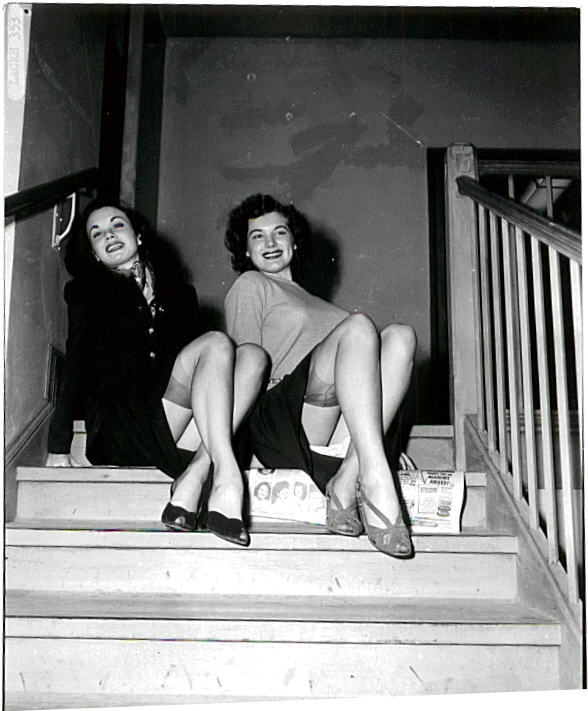 vavavoomrevisited:  besties 
