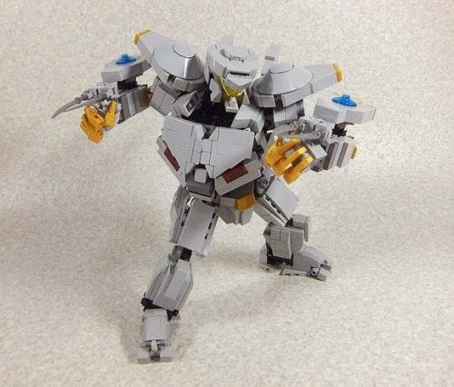 liamdryden:  battledad:  regalbuick:  ed-pool:  LEGO Pacific Rim Jaegers by MOKO  Source  *gently screams*   Yoooo  need 