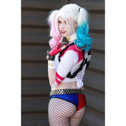 demonsee:  Harley Quinn 