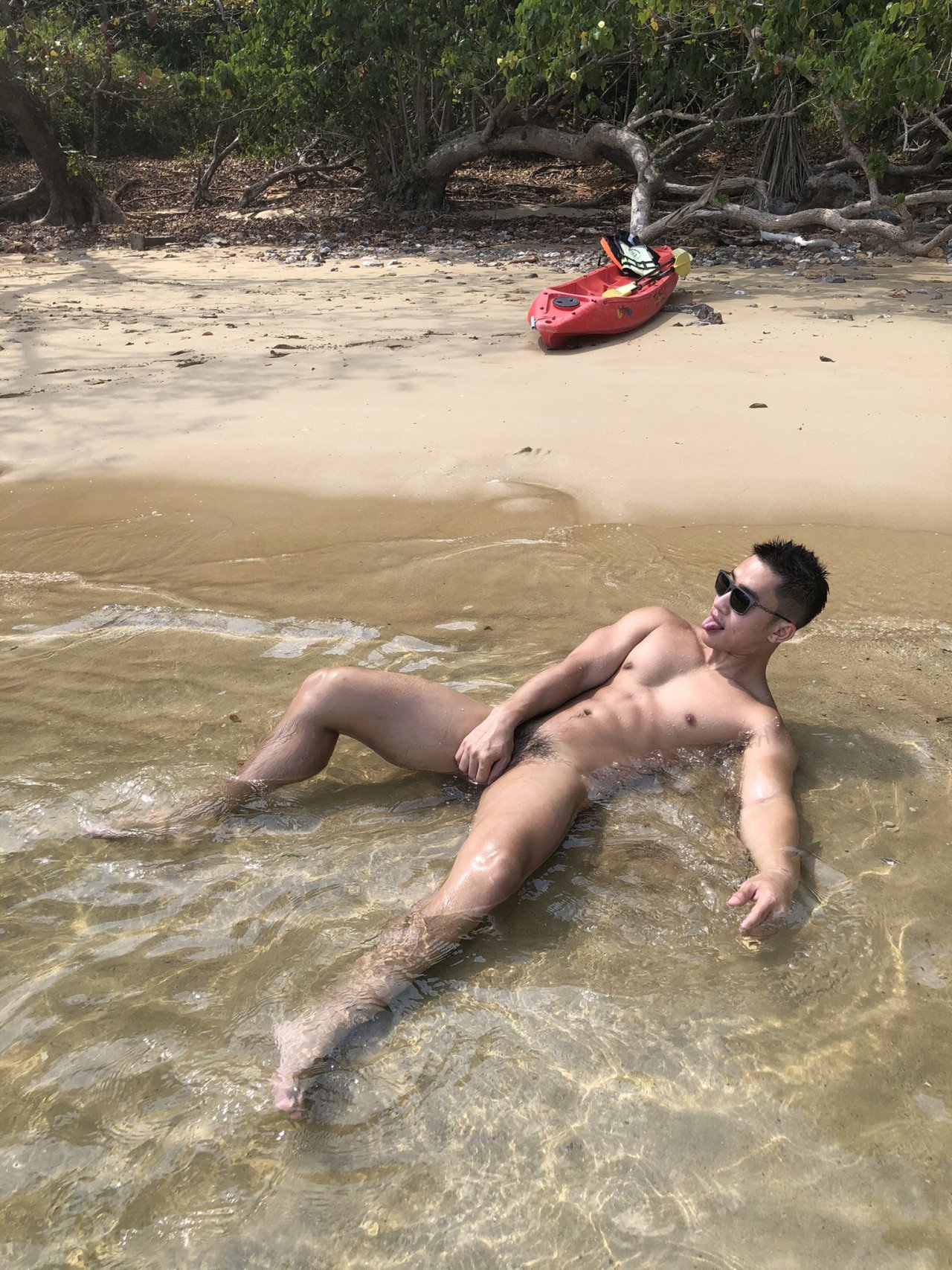 hotasianbods: