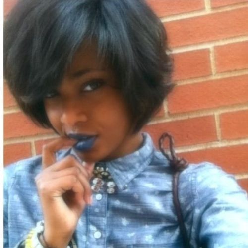 naturalhairqueens:  love that lip color and her swag