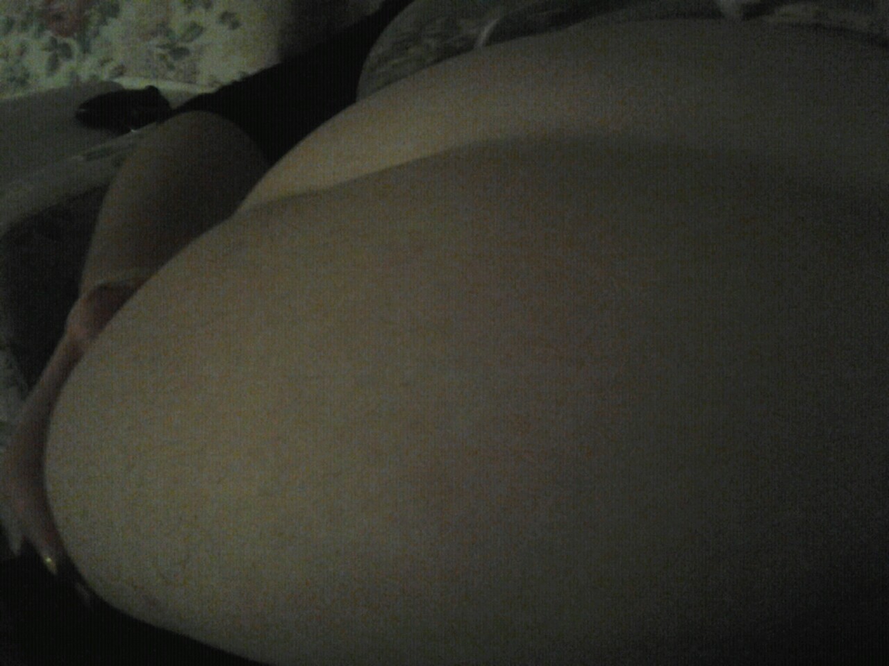 theitalianfatty:  Bored shots in front of the tv.
