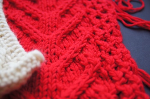 Red hand cable @craftslab