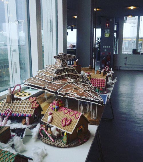 mayahan:Awesome Gingerbread Designs by Star Wars Bakery in Stockholm