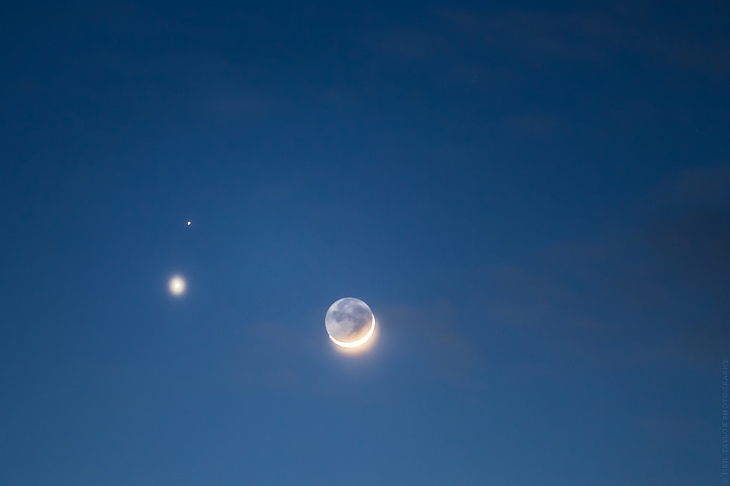 exhplosion:  northmagneticpole:Moon - Venus - Mars-Neil A.D. Taylor  more here.