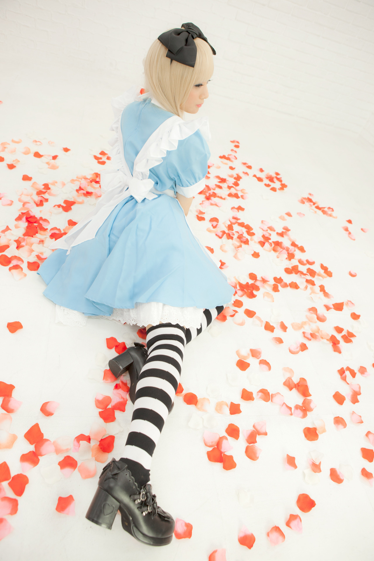 Alice in Wonderland - Alice Liddell (usakichi) 1-3