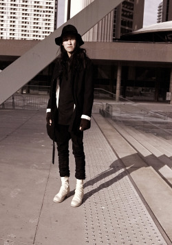 shuitsang:  2115; #1/2015n(n) rabbit fur preacher hat / wool glovepaul harnden wool melton mac raf simons half sleeves hoodiesn(n) braided raglan tube crewneckrick owens viscose low neck tee / ribbed tankjulius curved leg jeansguidi sidezipma  bison