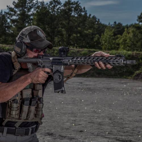 On the range last week with @costa_ludus at @c2shootingcenter #LBX4019 Armatus Carrier #LBX4020F Ass