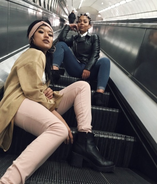 Me (high af) to my best friend: photos here would look sick with my outfit My best friend: oooooh yo