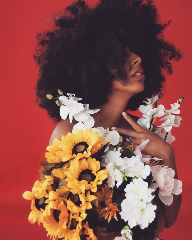 urbannoir: Pretty Flowers, Pretty Women