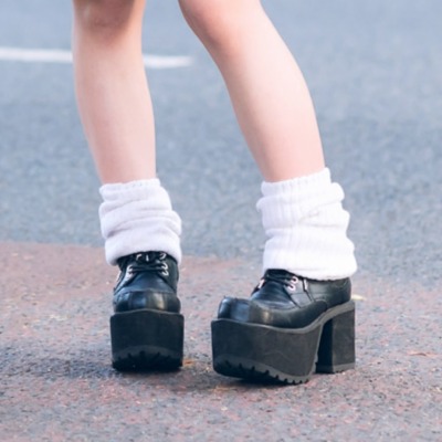 sonnearchive-deactivated2022120:♡ thinking of shoes ♡