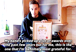 zayncangetsome:  Liam accepting his Sons &amp; Daughters award (x)   I gotta admit. I&rsquo;m starting to find him really really cute. 