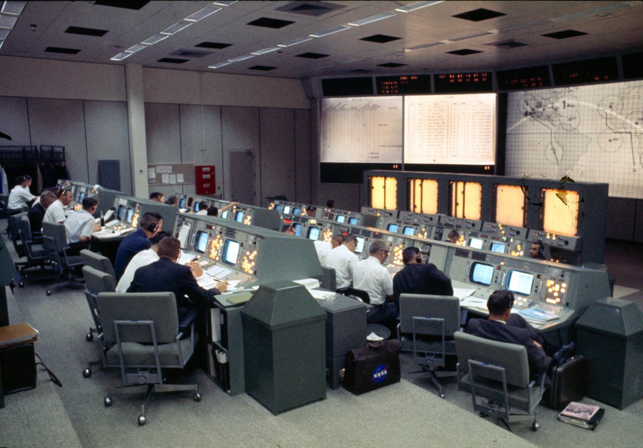 humanoidhistory:  June 3, 1965 — Inside the Mission Control Center in Houston,