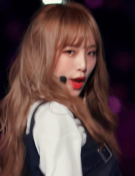 hiliqht:(181212 MAMA @ Japan) Yena // Rumor