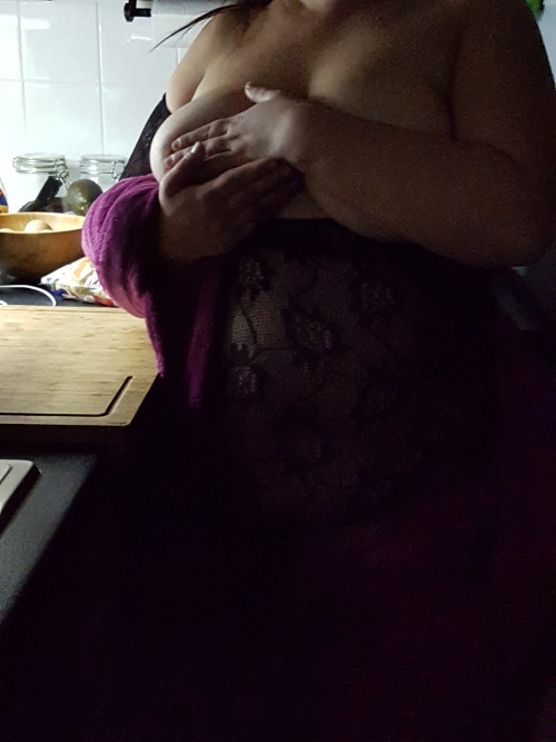 bbwshywife:First set! Tell us what you think porn pictures