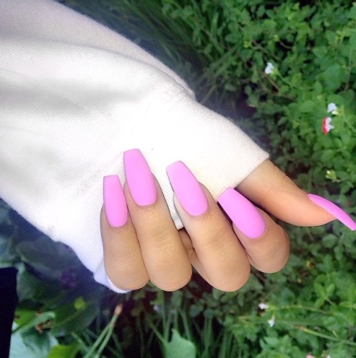 blvckgoldenn:  http://instagram.com/_badgyal_